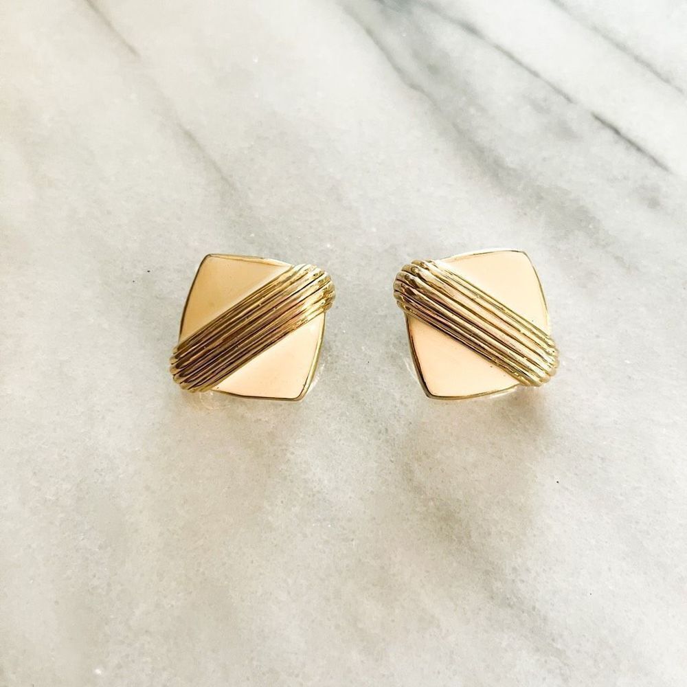 Vintage Earrings Cream Enamel Gold Toned Stud Mod Retro Geometric 80s